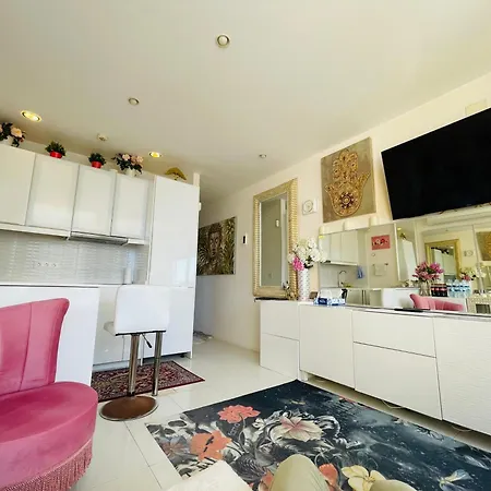 Apartment Seaview Las Dunas